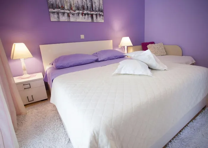 In Bidol Mit Eigenem Balkon By Interhome * 마카르스카