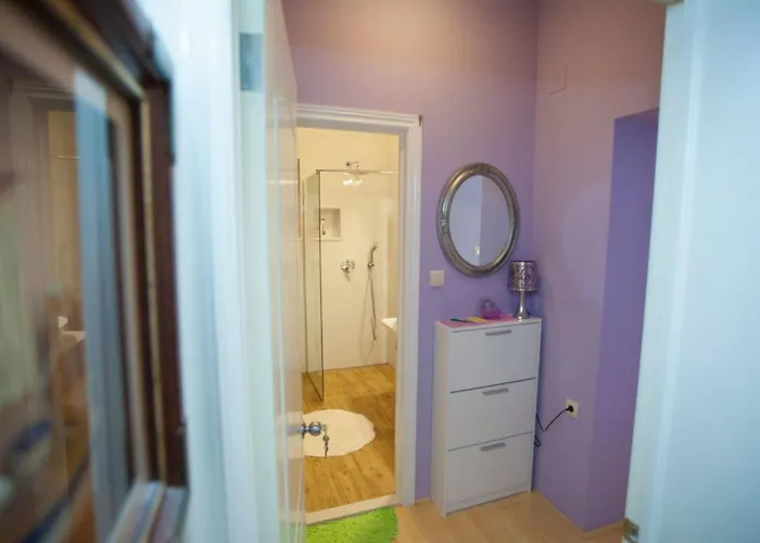아파트 In Bidol Mit Eigenem Balkon By Interhome