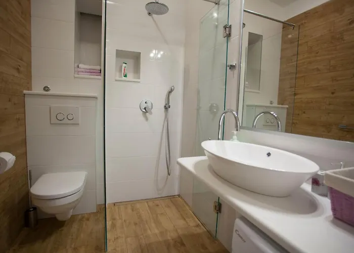 In Bidol Mit Eigenem Balkon By Interhome 마카르스카